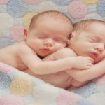 pregnant-with-twins